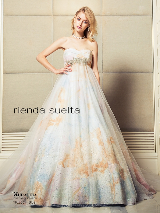 リエンダ・スエルタの新作ウェディングドレス