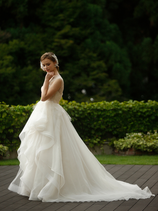 /home/users/0/kilo.jp topwedding/web/blog/wp content/uploads/wedding 180226 weddingdress 1531 02 l